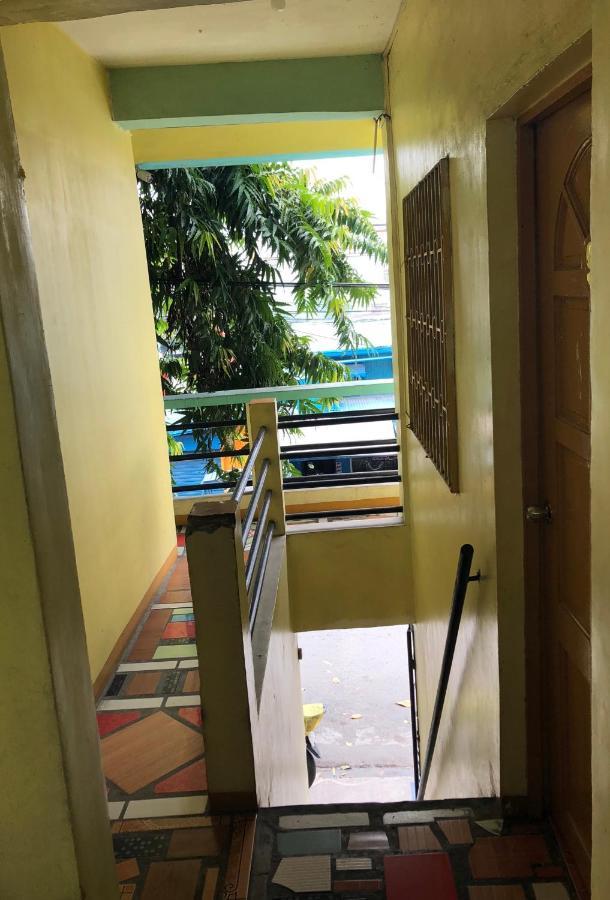 Belen Favila Transient Rooms Near Airport Terminal 3 Manila Esterno foto